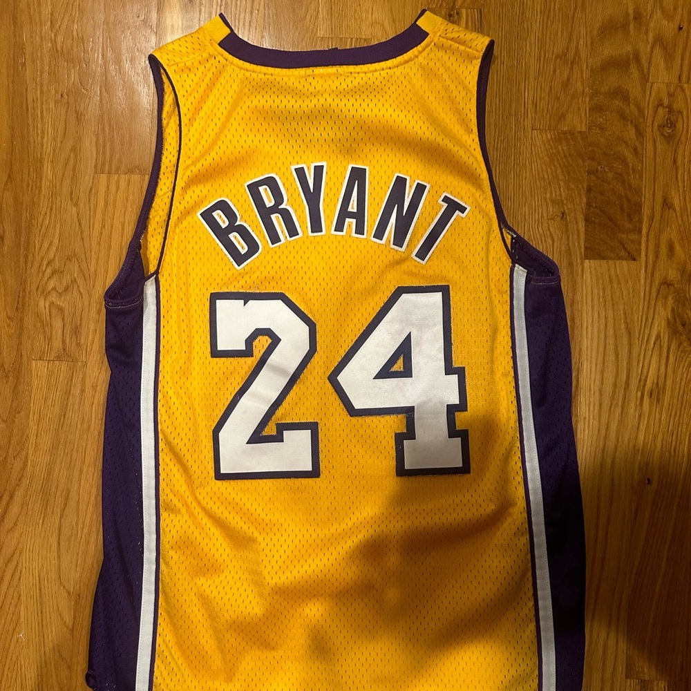 Kobe Bryant Lakers Jersey